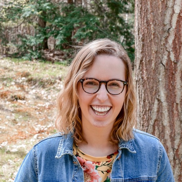 Meet your Posher, Emily - Picture 1 of 1